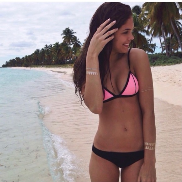 🌸TRIANGL // Black Pink Rush Bikini Set XXS/XS - Picture 8 of 11